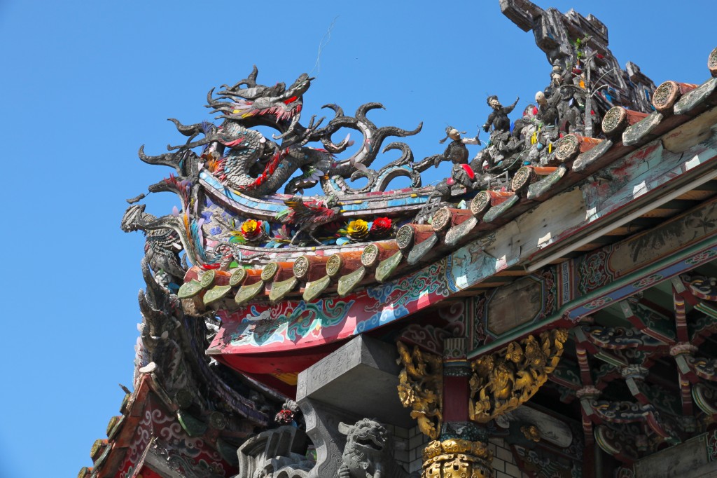 Details at Longshan Temple