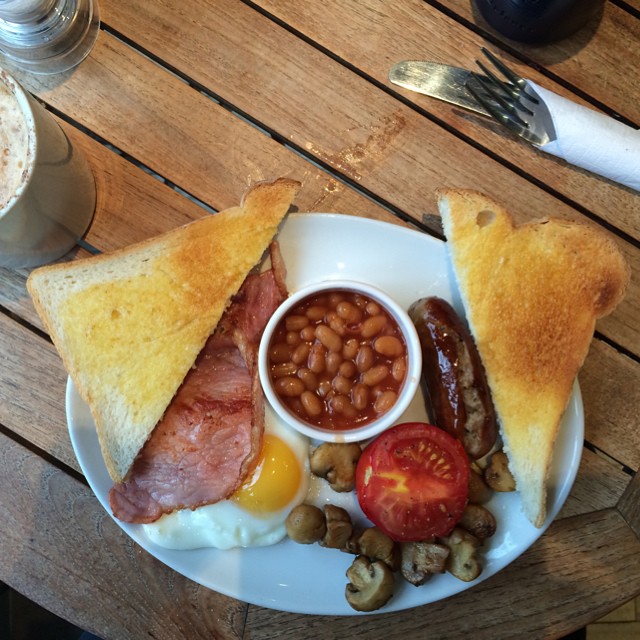 Last meal in Britain. Last English breakfast. 😭